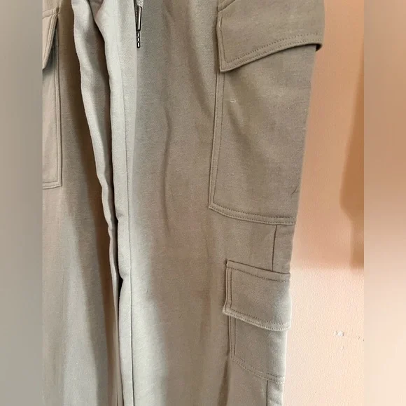 New 2PC Set Hippie Rose Junior Fleece Cargo Sweatshirt Sweatpants Size XS - Picture 6 of 10